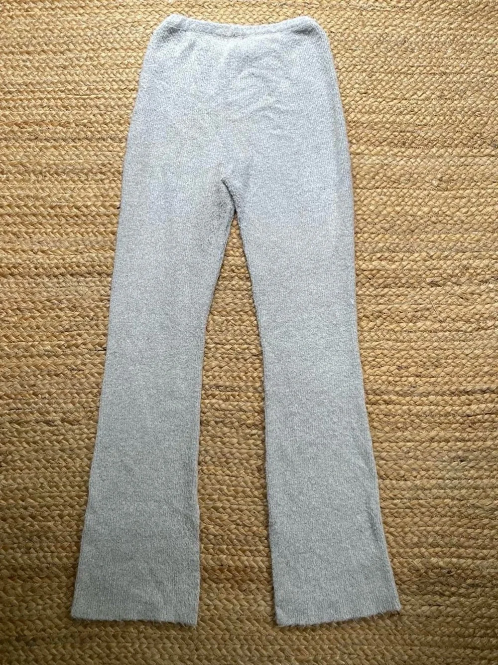 Grey Ribbed Knit Pants✨ - Picture 5 of 6